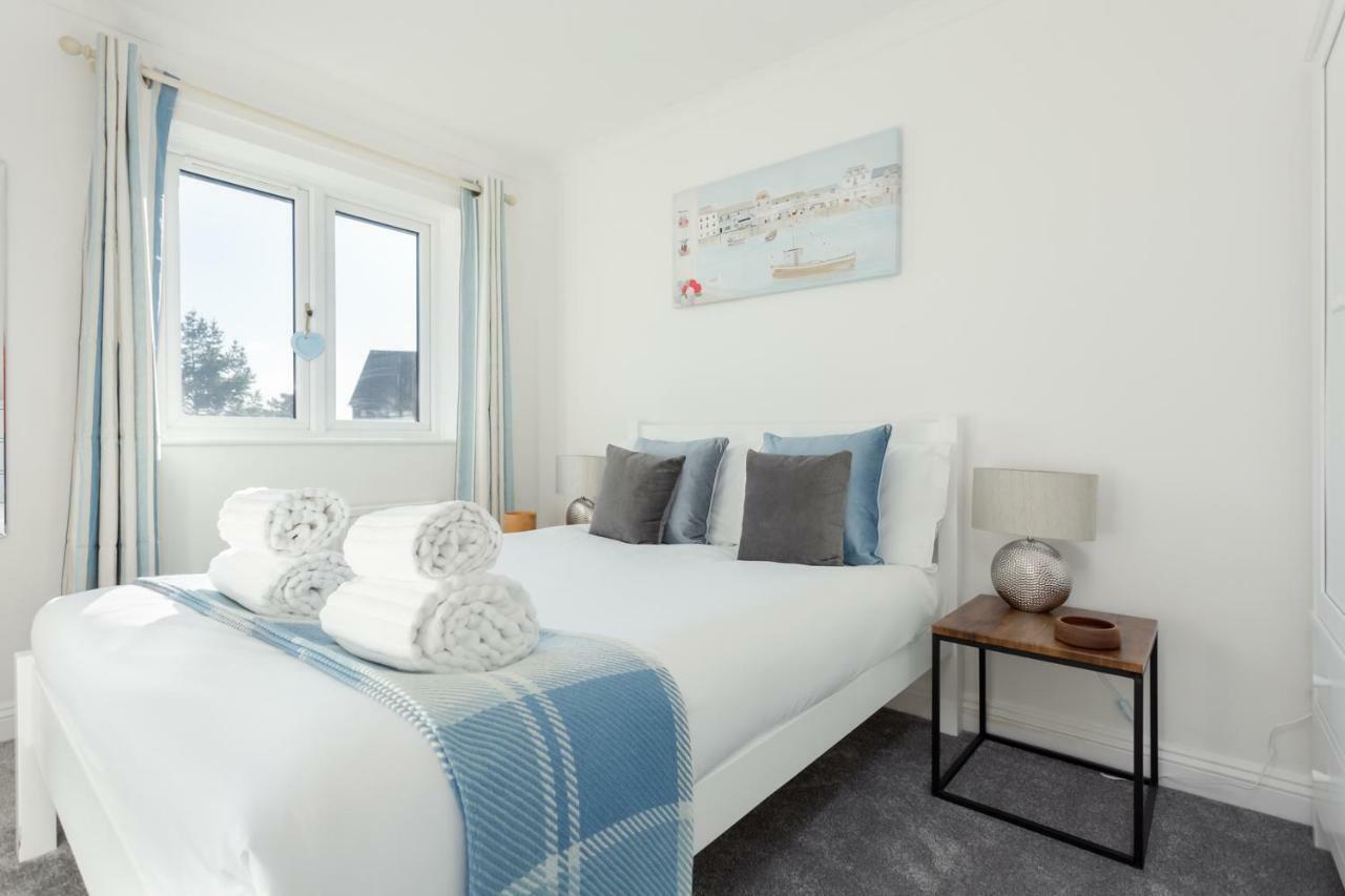 Fantasea Villa Poole Ngoại thất bức ảnh