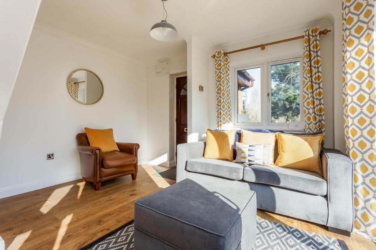 Fantasea Villa Poole Ngoại thất bức ảnh