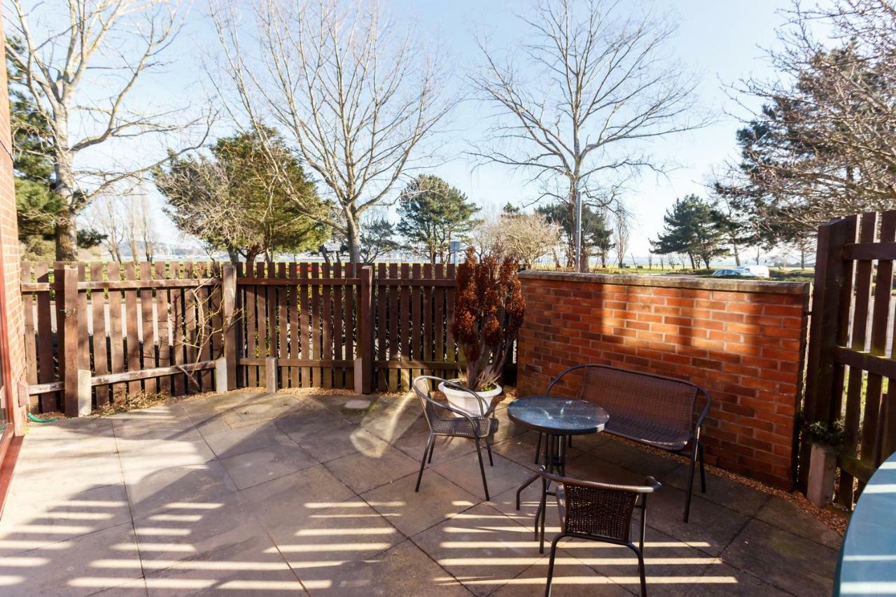 Fantasea Villa Poole Ngoại thất bức ảnh